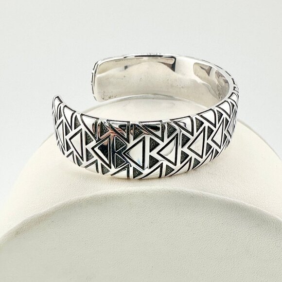 David Yurman Wide Southwest Cuff Bracelet in Sterling Silver - 17mm - Medium - Picture 3 of 13